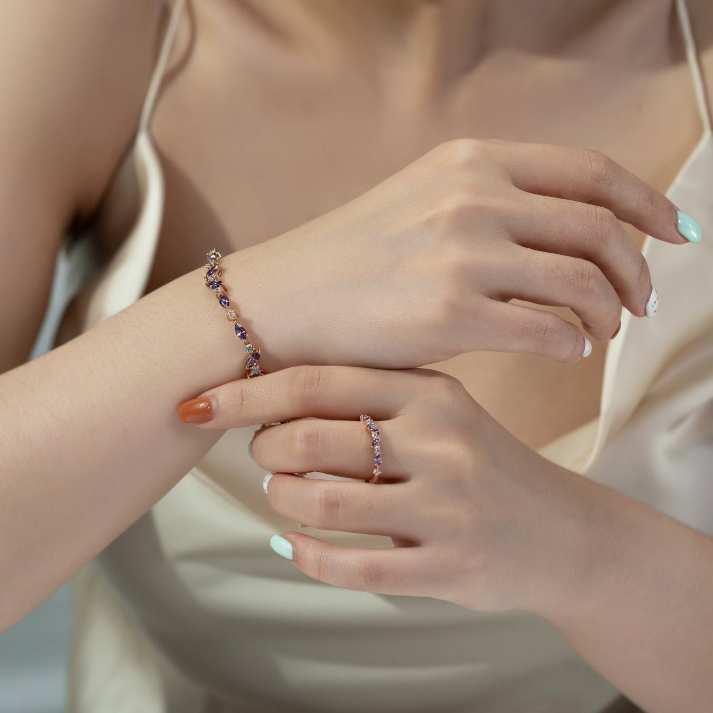 Multi-shape Wavy Bracelet JEB24624