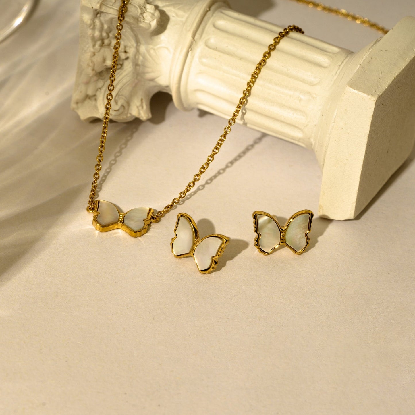 Pearly Butterfly Pendant Necklace