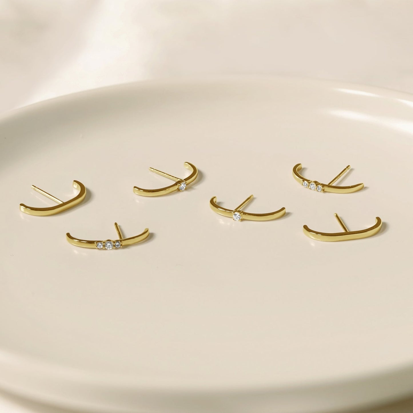 Plain Curved Bar Stud Earrings JEE21618