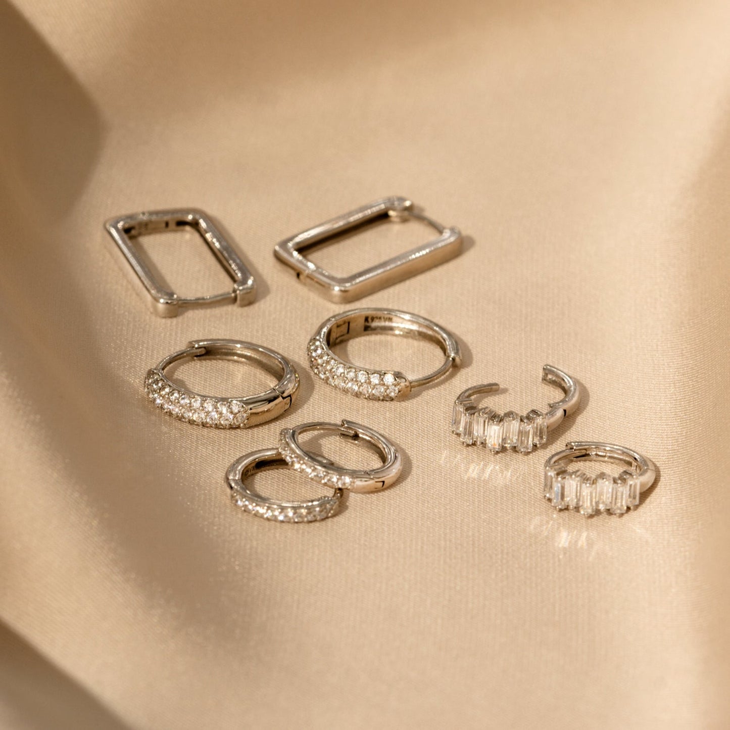 Wavy Baguette Huggie Hoop Earrings