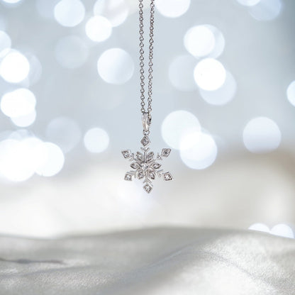 Whimsical Snowflakes Pendant Necklace JEP02300